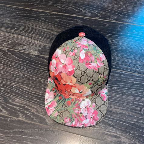 fleur bleu gucci|casquette gucci fleur.